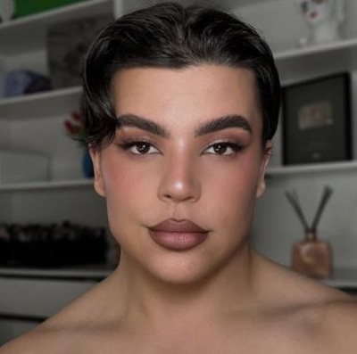 TikTok网红推广:法国腰部美妆博主推荐