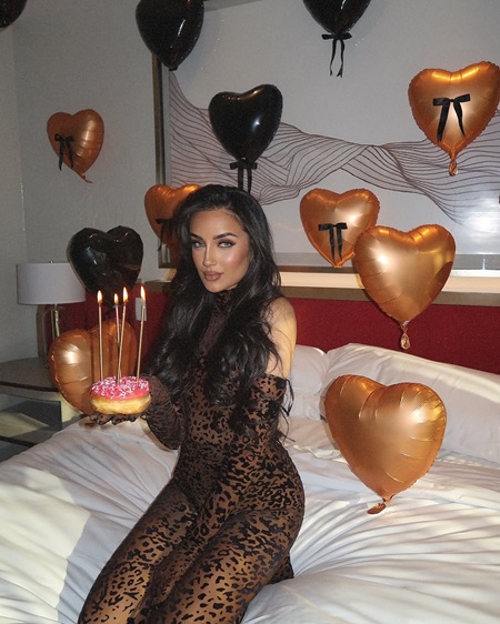 Instagram网红营销:美国超百万粉丝的时尚化妆品宣传博主